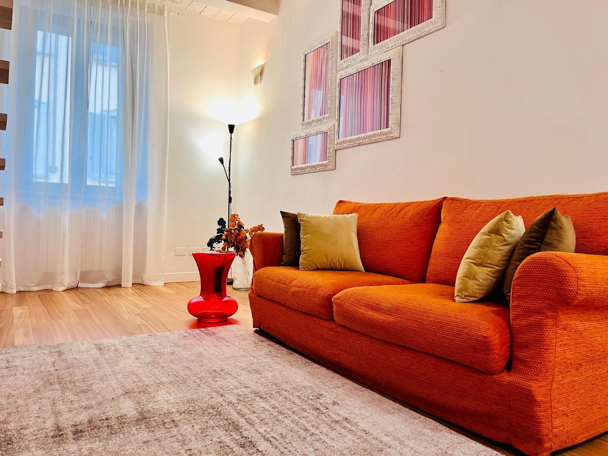 Riverside Loft Navigli - Spacious Two-Bedroom Apartment Милано Екстериор снимка