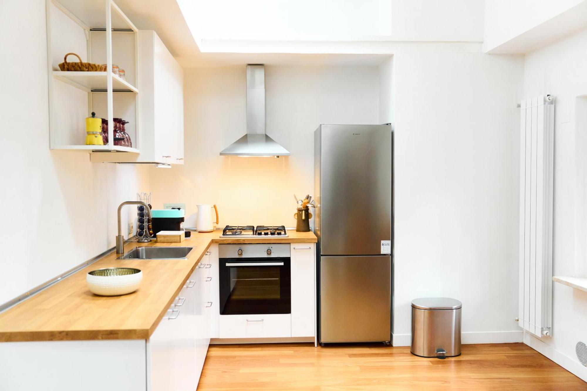 Riverside Loft Navigli - Spacious Two-Bedroom Apartment Милано Екстериор снимка