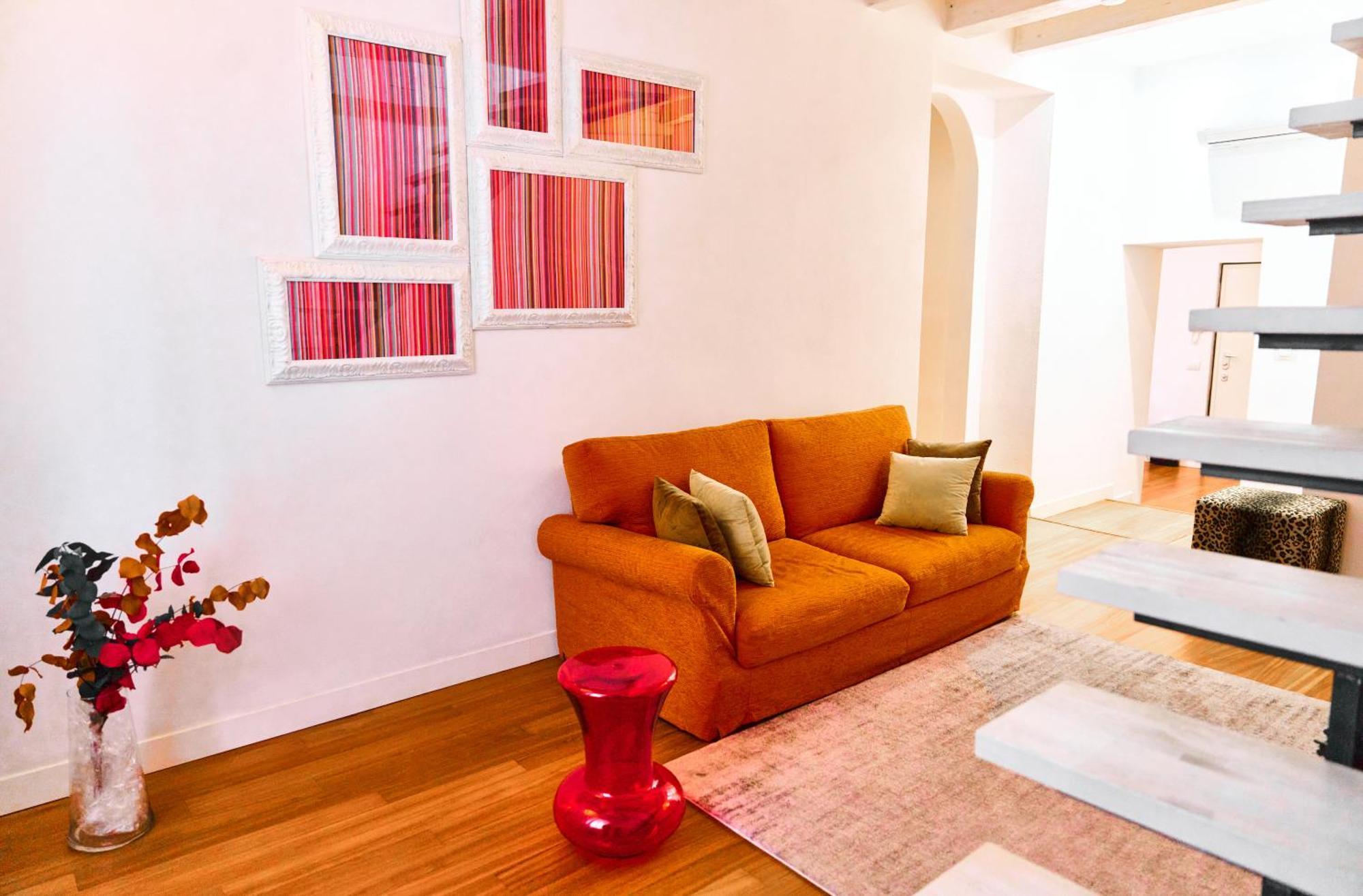 Riverside Loft Navigli - Spacious Two-Bedroom Apartment Милано Екстериор снимка